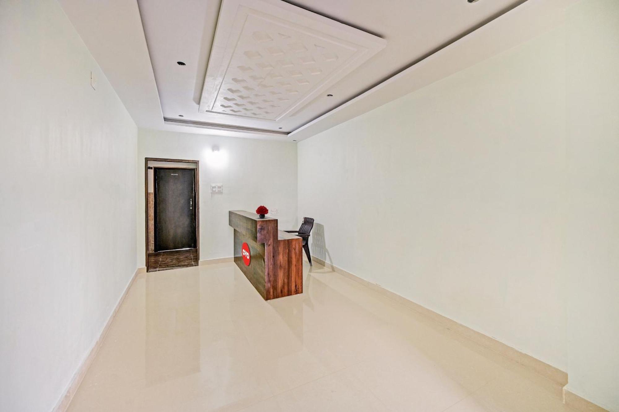 Hotel O Vrk Residency Kurmannapalem Luaran gambar