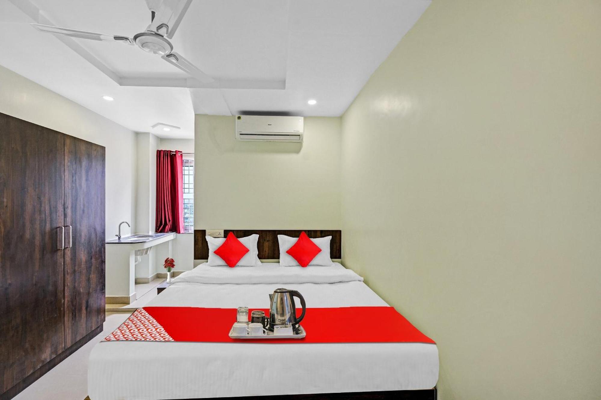 Hotel O Vrk Residency Kurmannapalem Luaran gambar