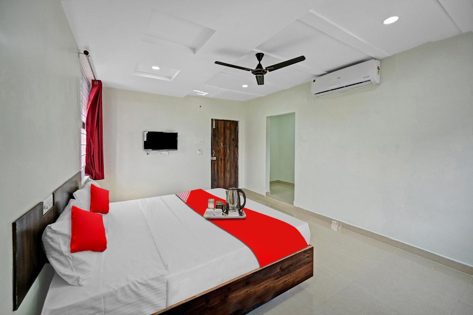 Hotel O Vrk Residency Kurmannapalem Luaran gambar